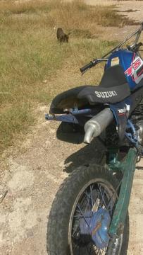 Moto Suzuki Ts 185