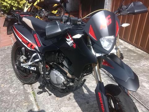 HJ 200SM SUZUKI