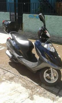 EN VENTA BELLA MOTO