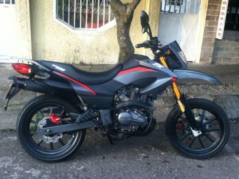 Se Vende Moto TX2014, como nueva