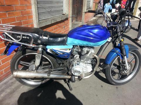 por Motivo D Viaje Se Vende Moto Bera