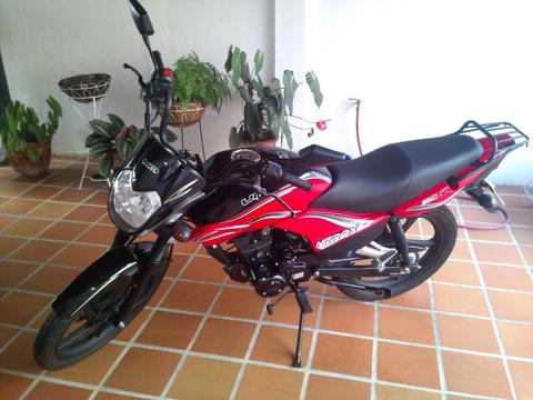 Moto UM Nitrox 150cc 2013