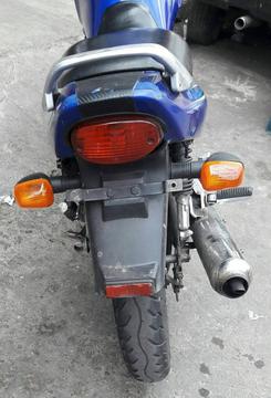 SE VENDE moto en suzuki AÑO 2011 Parroquia El Valle