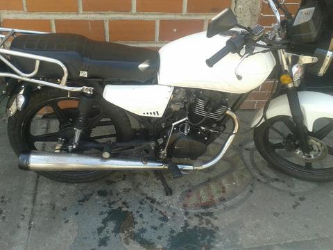 Moto Md Aguila 2014