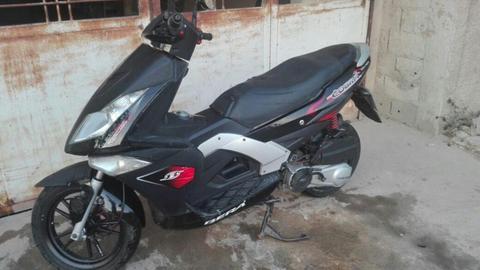 VENDO COBRA 2014 EN BUENAS CONDICIONES