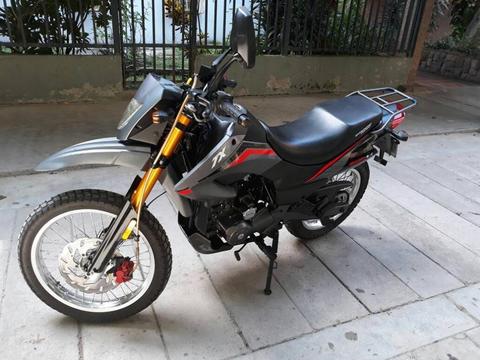 Moto Tx 200 Como Nueva