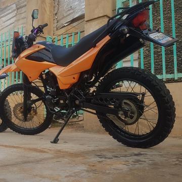 Se Vende Moto Dsr Um 200, 2013