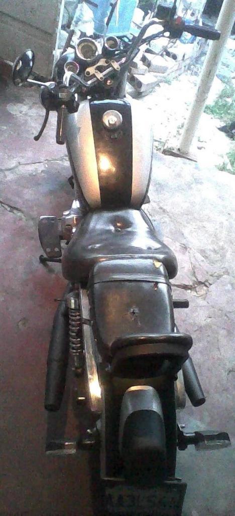 SE VENDE MOTO MASTRO 250 POR MOTIVO DE VIAJE URGENTE, LEER DESCRIPCION