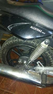 Vendo Moto Md Alcatraz