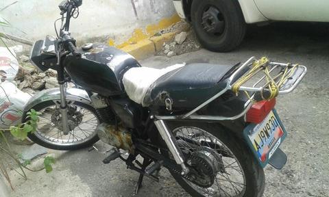 Vendo O Cambio Mi Moto Ax100 Ofrezcan