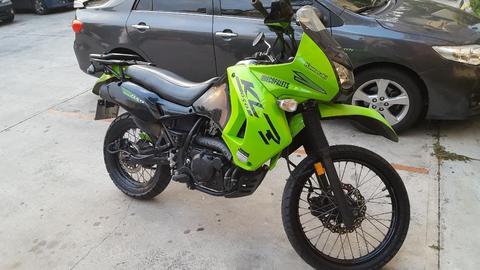 Vendo O Cambio Klr 2014 por Carro