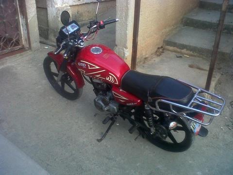 moto md aguila 150