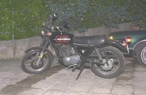 Moto Famosa harley davidson SST 350 cc dos tiempos de coleccion
