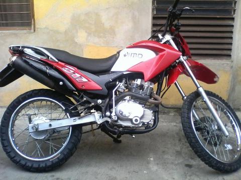 moto enduro en excelente estado la vendo x no usarla