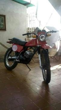 Vendo Moto Suzuki