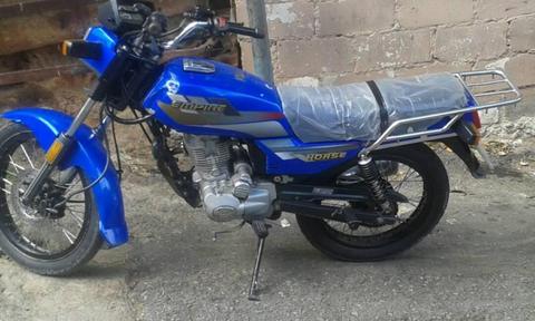 vendo moto en buen estado