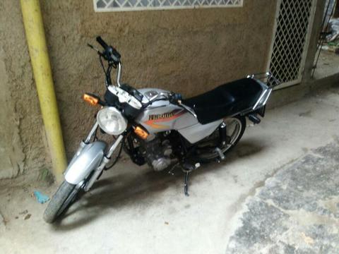 Vendo Moto Hj