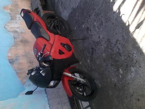 moto Bera R1 200cc
