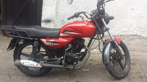 vendo moto um max 150