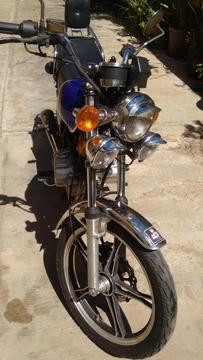 Vendo mi Moto Bera León 2012