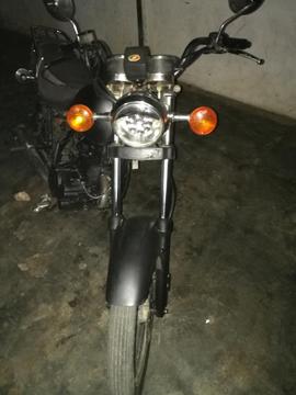 Moto Leon 200