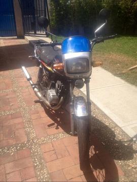 Vendo Ax100 Elevada a 115