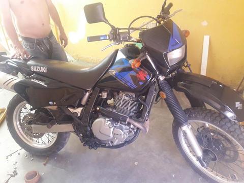 Moto Dr 650 2008