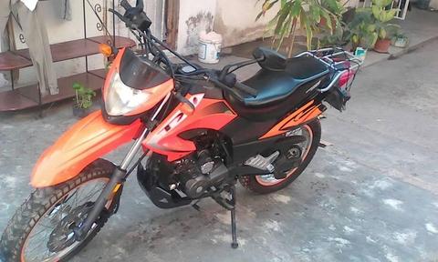 Vendo moto TX 2012