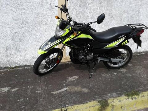 SE VENDE MOTO TX NEGOCIABLE