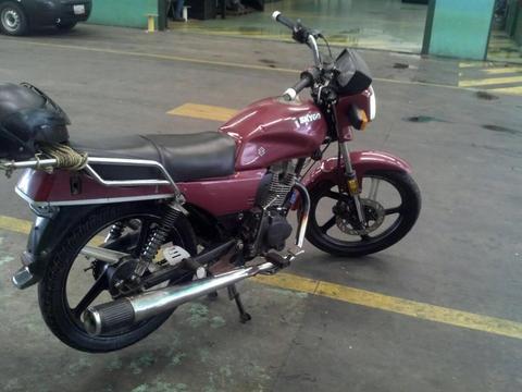 Moto año 2012