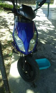 OFERTA VENDO MI MOTO CORVETTE 2014