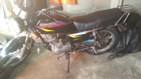 Se Vende Moto Hj