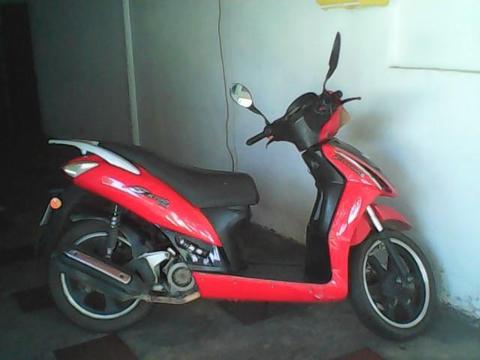 vendo moto skygo elegance 150 scoter