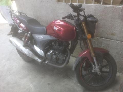 VENDO MOTO KLR 2013