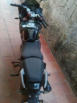 moto r1 en buenas condiciones