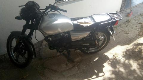 Vendo Bera 200 Año 2014