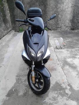 Se Vende Moto Matrix Elegance 2013