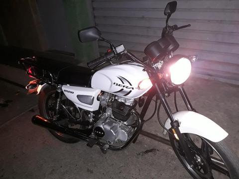 Vendo Moto Bera 2014