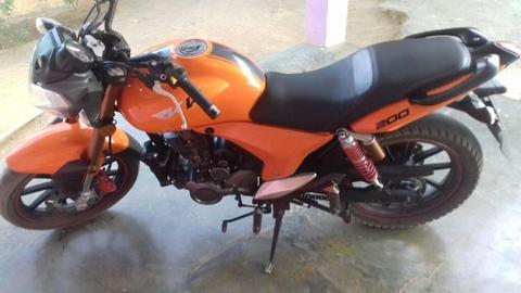 Moto Rkv 200