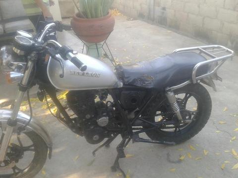 Vendo Moto Tunin 200