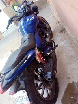 Moto RKV 2013 Azul