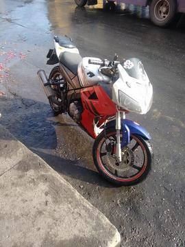 moto en buen estado r1