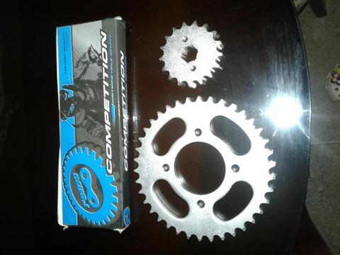 vendo kit cadenas 428x132 piñon y corona