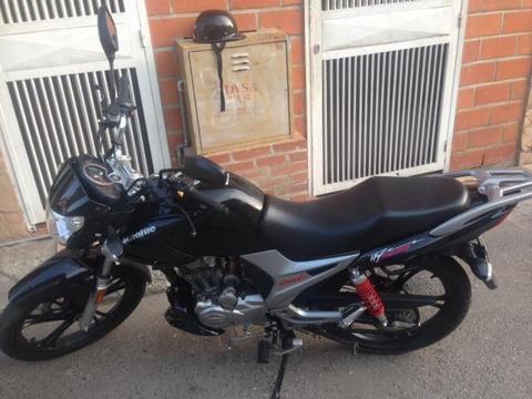 Se vende moto suzuky HJ cool 150cc por urgencia economica