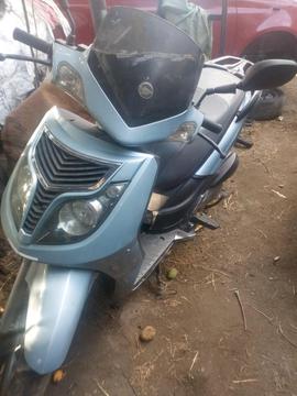 vendo mi moto