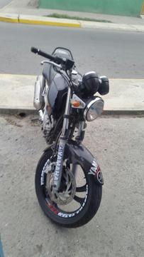 Se Vende Yamaha Faizer. 2008 La Moto Est