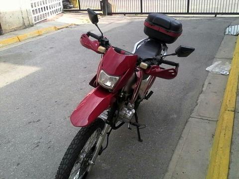 Moto Md Trepador 2012
