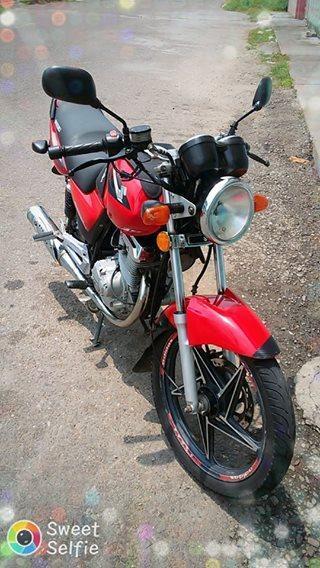 MOTO EN SUZUKI