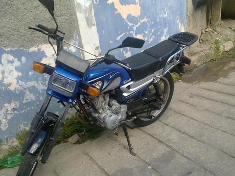 Se vende moto MD cuerno