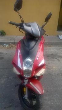 Moto Bera Runner